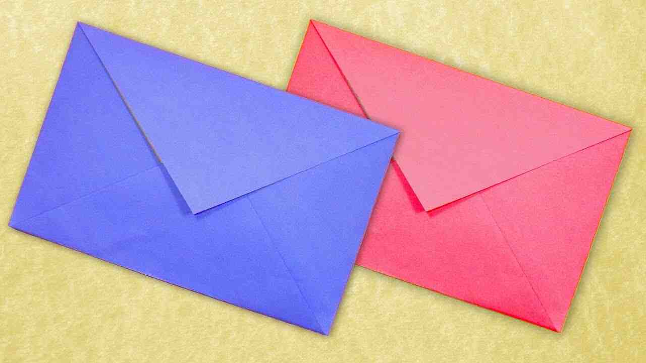 Comment coller une enveloppe sans colle ?